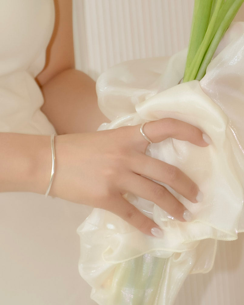 Le Seoul S Wave Ring (Bold)