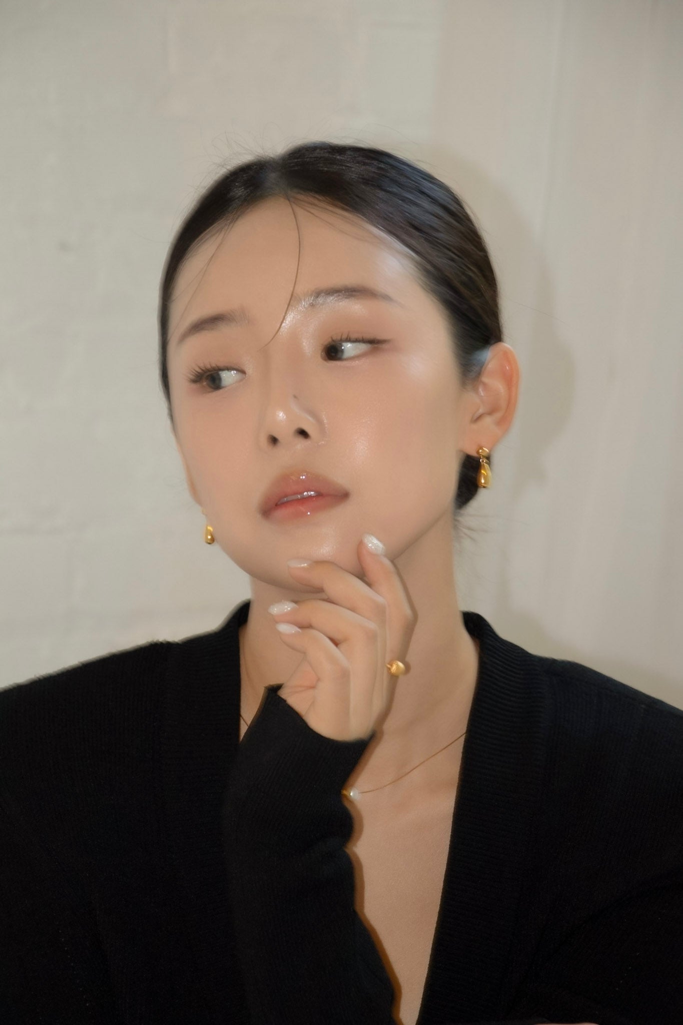 Bangul Drop Earring (Glossy)