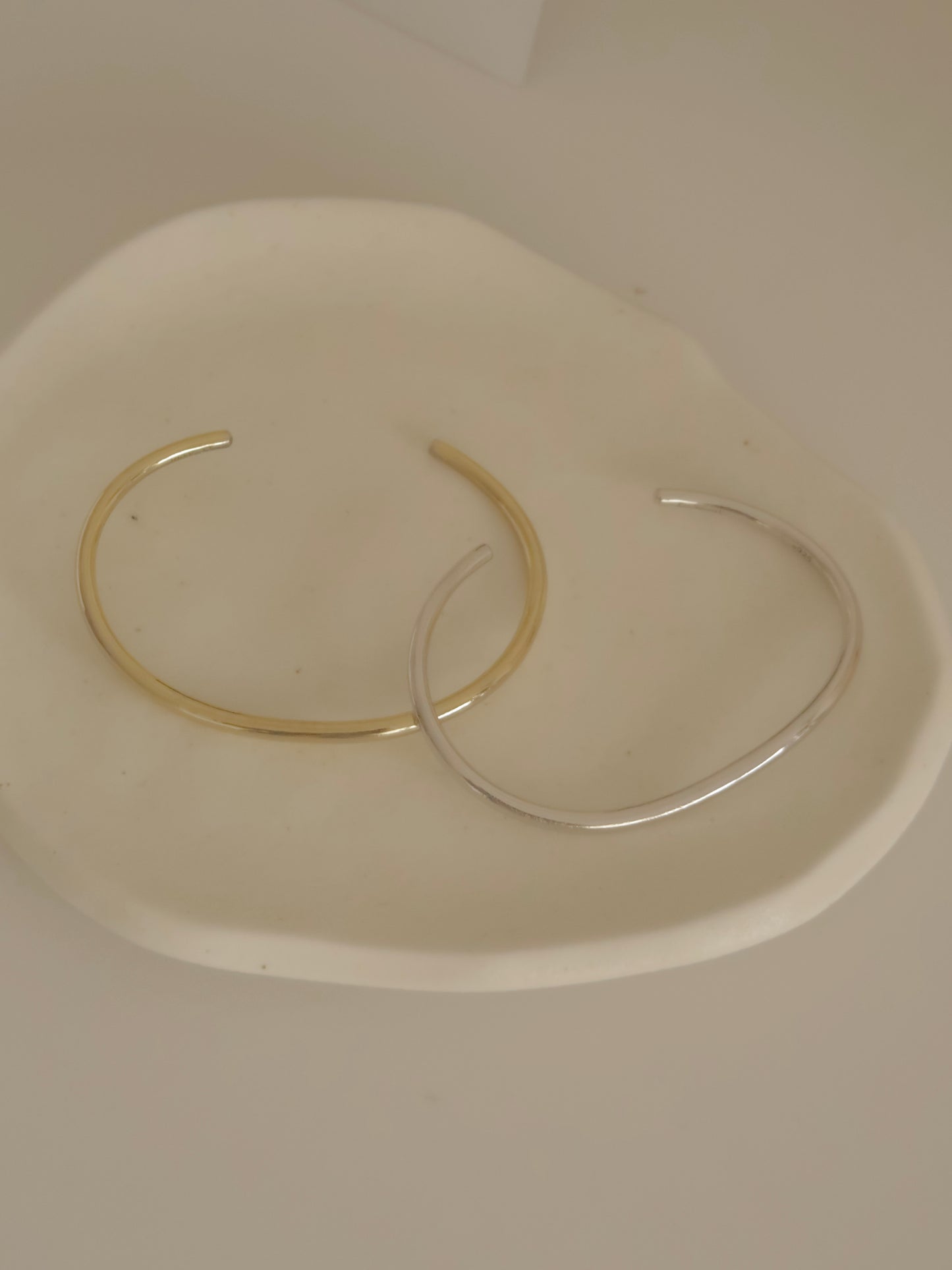 Le Seoul Wave S Bangle