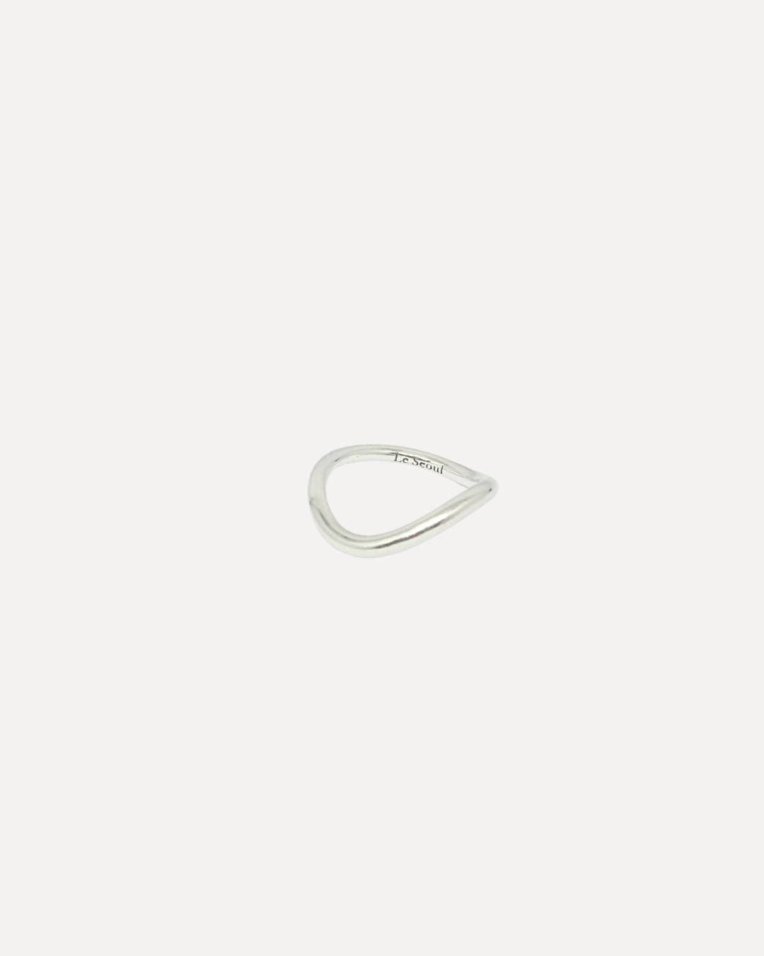 Le Seoul S Wave Ring (Bold)